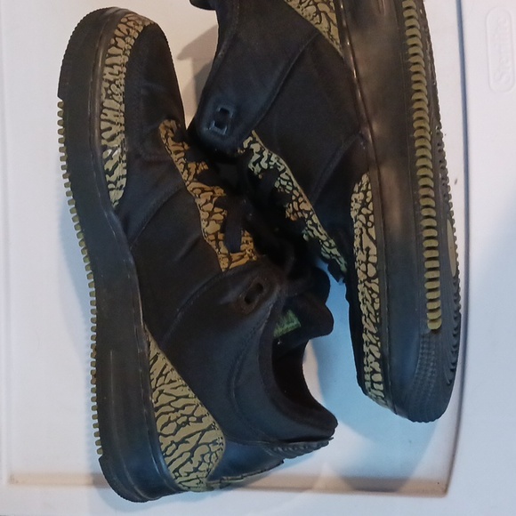 Nike Air Jordan 3 Retro SL - Picture 4 of 7